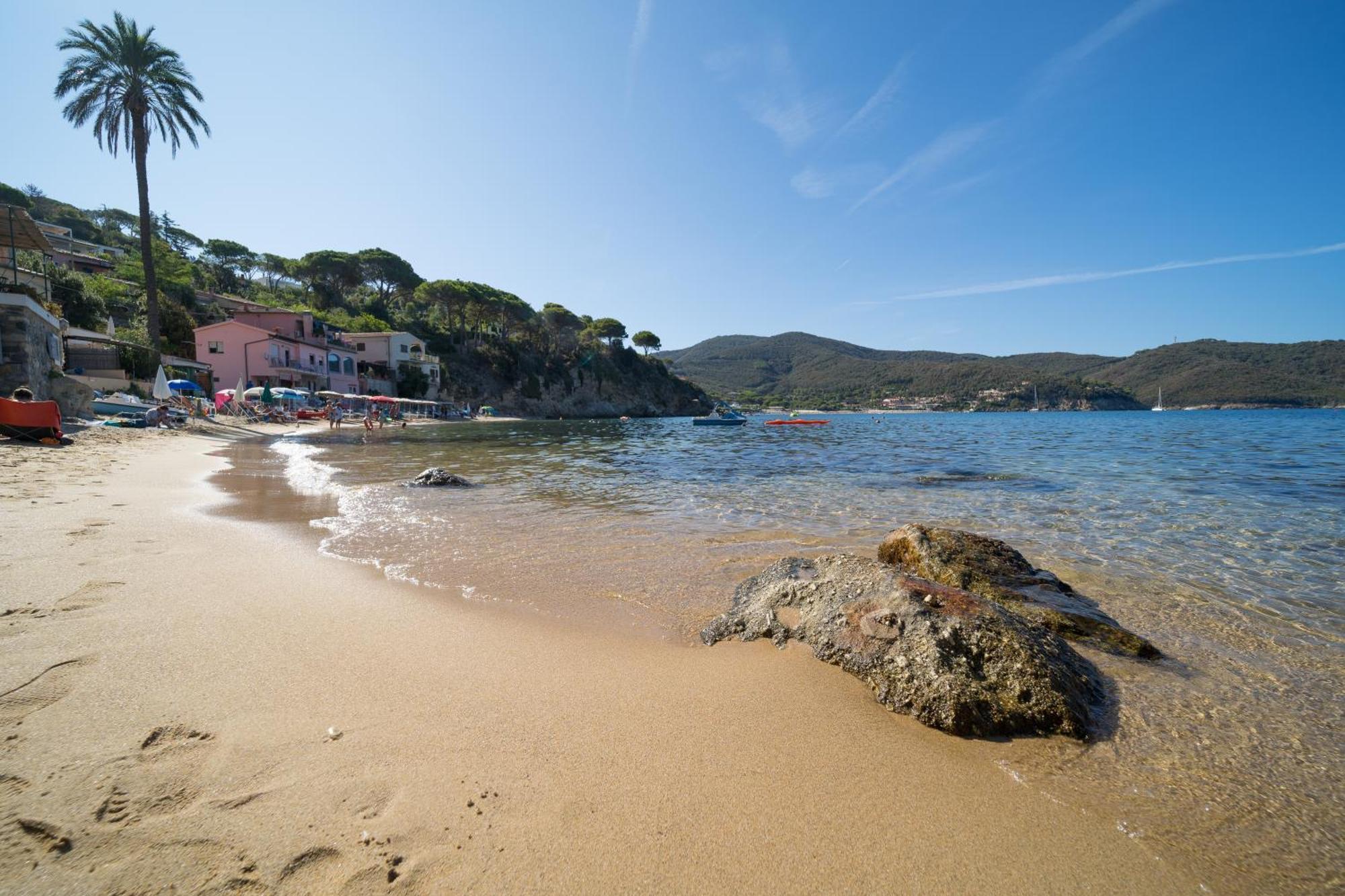 La Terrazza Sul Forno - Goelba Apartment Portoferraio Ngoại thất bức ảnh