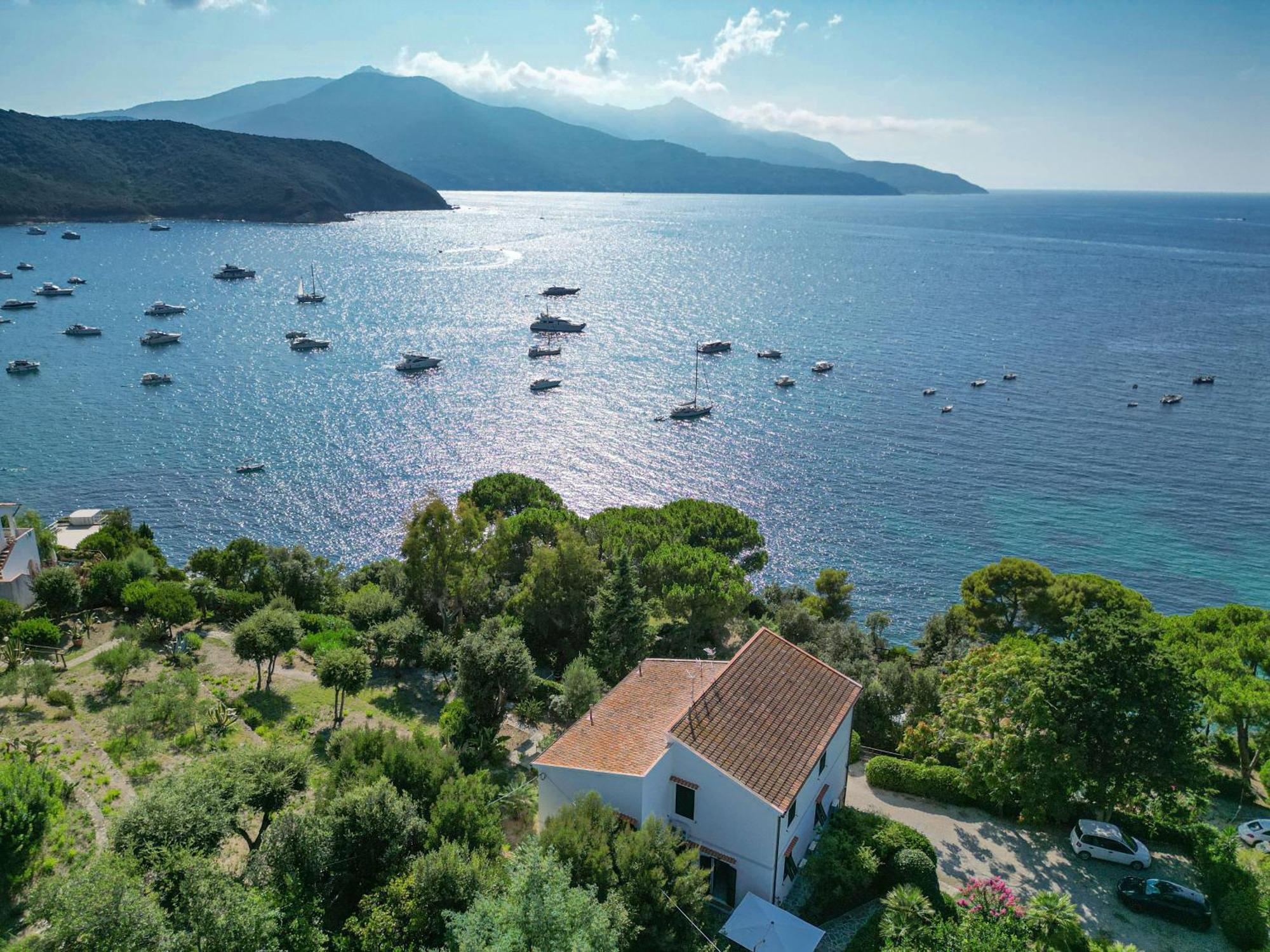 La Terrazza Sul Forno - Goelba Apartment Portoferraio Ngoại thất bức ảnh